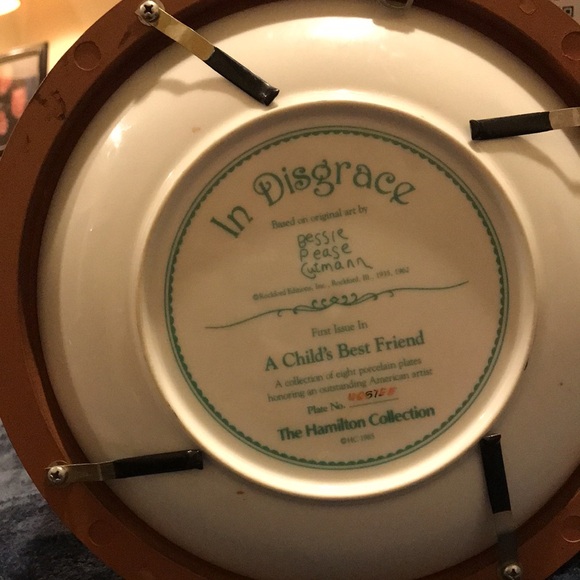 Rare Hamilton Collection Plate “In Disgrace” - Picture 2 of 3